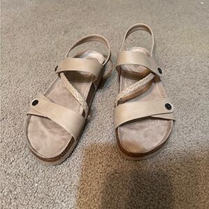 Women's Tan Sandals